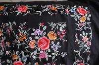 Early 19th Century Chinese Embroidered Silk Piano Shawl (7 of 15) Early 19th Century Chinese Embroidered Silk Piano Shawl (7 of 15)