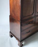 Late 18th Century English Flame Mahogany Linen Press (9 of 10) Late 18th Century English Flame Mahogany Linen Press (9 of 10)