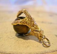 Vintage 9ct Gold Pocket Watch Chain Fob 1977 Large Talon or Claw with Tigers Eye Ball (6 of 11) Vintage 9ct Gold Pocket Watch Chain Fob 1977 Large Talon or Claw with Tigers Eye Ball (6 of 11)