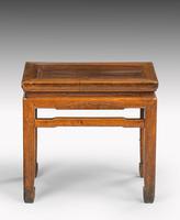 Small Early 20th Century Rectangular End Table (5 of 5) Small Early 20th Century Rectangular End Table (5 of 5)