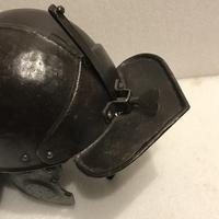 English Civil war New Army Lobster pot Helmet (5 of 10) English Civil war New Army Lobster pot Helmet (5 of 10)