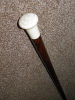 Antique Rosewood Walking Stick / Cane with Pommel Handle Top (11 of 11) Antique Rosewood Walking Stick / Cane with Pommel Handle Top (11 of 11)