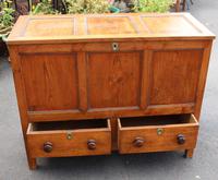 1940's Large Golden Oak Mule Chest (2 of 5) 1940's Large Golden Oak Mule Chest (2 of 5)