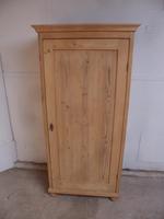 Victorian Antique Pine 1 Door Linen / Kitchen Storage Cupboard to wax / paint (4 of 8) Victorian Antique Pine 1 Door Linen / Kitchen Storage Cupboard to wax / paint (4 of 8)