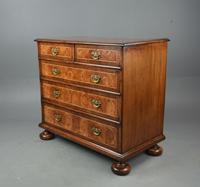 18th Century Oyster Chest of Drawers (3 of 5) 18th Century Oyster Chest of Drawers (3 of 5)
