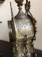 Antique French Gilded Bronze 8 Day Striking Garniture Set / Mantel Clock (4 of 9) Antique French Gilded Bronze 8 Day Striking Garniture Set / Mantel Clock (4 of 9)