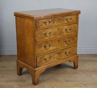 19th Century Walnut Bachelors Chest (2 of 4) 19th Century Walnut Bachelors Chest (2 of 4)