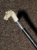 Antique Repousse Silver Intricately Carved Horse's Head Park Whip / Showing Cane (2 of 14) Antique Repousse Silver Intricately Carved Horse's Head Park Whip / Showing Cane (2 of 14)
