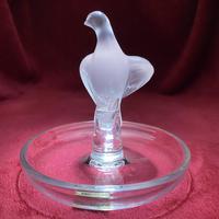 Lalique "Dove" Ring Dish in Clear & Frosted Glass with Original Label (2 of 8) Lalique "Dove" Ring Dish in Clear & Frosted Glass with Original Label (2 of 8)