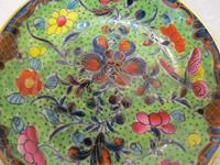 An 18th Century Polychrome Worcester Dish (2 of 3) An 18th Century Polychrome Worcester Dish (2 of 3)