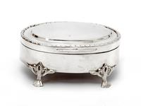 Oval Edwardian Silver Jewellery Box with a Hinged Plain Lid & Wreath Style Border (4 of 5) Oval Edwardian Silver Jewellery Box with a Hinged Plain Lid & Wreath Style Border (4 of 5)