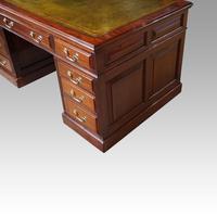 Edwardian mahogany large pedestal desk (6 of 14) Edwardian mahogany large pedestal desk (6 of 14)