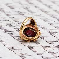 The Vintage Ornate Set Cabochon Ring (6 of 6) The Vintage Ornate Set Cabochon Ring (6 of 6)