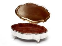 Antique Silver Trinket Box in an Oval Shaped Form with a Plain Hinged Lid (5 of 7) Antique Silver Trinket Box in an Oval Shaped Form with a Plain Hinged Lid (5 of 7)