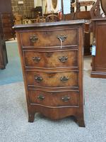 Small Walnut Chest (2 of 5) Small Walnut Chest (2 of 5)