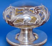 Art-Nouveau silver-overlaid clear-glass scent bottle & stopper (7 of 7) Art-Nouveau silver-overlaid clear-glass scent bottle & stopper (7 of 7)