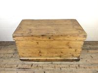 Large Victorian Antique Pine Trunk (2 of 14) Large Victorian Antique Pine Trunk (2 of 14)