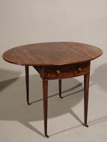 A Good Late 18th Century Pembroke Table (4 of 5) A Good Late 18th Century Pembroke Table (4 of 5)