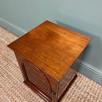 Small Victorian Mahogany Collectors Cabinet (4 of 6) Small Victorian Mahogany Collectors Cabinet (4 of 6)
