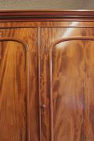Antique Victorian Mahogany Triple Door Wardrobe (12 of 21) Antique Victorian Mahogany Triple Door Wardrobe (12 of 21)
