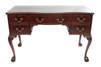 Fine Mahogany Kneehole Dressing Table in the manner of Chippendale c.1920 (5 of 6) Fine Mahogany Kneehole Dressing Table in the manner of Chippendale c.1920 (5 of 6)