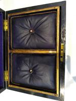Walnut Wood Sewing Box with Mother of Pearl Inlay (8 of 13) Walnut Wood Sewing Box with Mother of Pearl Inlay (8 of 13)