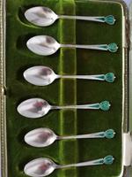 Set of 6 Archibald Knox Spoons for Liberty & Co (7 of 7) Set of 6 Archibald Knox Spoons for Liberty & Co (7 of 7)