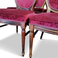 Set of Six Victorian Walnut Balloon Back Chairs (5 of 6) Set of Six Victorian Walnut Balloon Back Chairs (5 of 6)