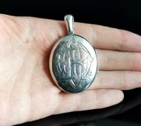 Victorian Silver Locket, Mourning, Monogrammed (2 of 11) Victorian Silver Locket, Mourning, Monogrammed (2 of 11)