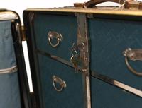 Vintage Steamer Trunk Luggage Case Harrison and Co New York (28 of 28) Vintage Steamer Trunk Luggage Case Harrison and Co New York (28 of 28)