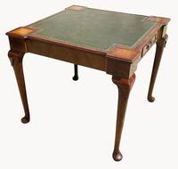 Unusual Games / Card Table in Mahogany (2 of 5) Unusual Games / Card Table in Mahogany (2 of 5)