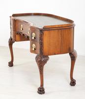 Superb Walnut Queen Anne Style Writing Table (13 of 17) Superb Walnut Queen Anne Style Writing Table (13 of 17)
