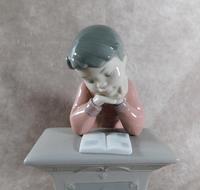 "Mi Primera Clase" or " My First Class" Hand Modelled Porcelain Figure by Nao (2 of 7) "Mi Primera Clase" or " My First Class" Hand Modelled Porcelain Figure by Nao (2 of 7)