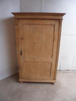 Lovely Wide Antique Pine 1 Door Kitchen Storage Cupboard to wax / paint (4 of 8) Lovely Wide Antique Pine 1 Door Kitchen Storage Cupboard to wax / paint (4 of 8)