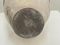 Pair of Decorative Art Deco Style Silver Snowmen Cocktail Shakers (36 of 42) Pair of Decorative Art Deco Style Silver Snowmen Cocktail Shakers (36 of 42)