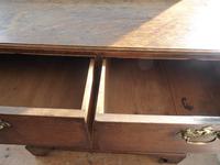 Neat English 18th Century Oak Chest of Drawers (7 of 11) Neat English 18th Century Oak Chest of Drawers (7 of 11)