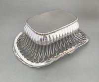 Superb George IV Old Sheffield Plate Fruit / Bread Basket (2 of 4) Superb George IV Old Sheffield Plate Fruit / Bread Basket (2 of 4)
