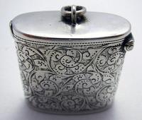 Beautiful Antique Victorian 1895 Solid Sterling Silver English CHESTER Vesta Case Match Box (3 of 9) Beautiful Antique Victorian 1895 Solid Sterling Silver English CHESTER Vesta Case Match Box (3 of 9)