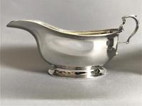 Stylish Pair of Art Deco Silver Gravy Boats (6 of 6) Stylish Pair of Art Deco Silver Gravy Boats (6 of 6)