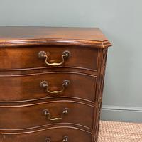 Victorian Mahogany Serpentine Front Antique Chest of Drawers (2 of 6) Victorian Mahogany Serpentine Front Antique Chest of Drawers (2 of 6)