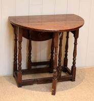 Small Oak Drop Leaf Table c.1920 (6 of 8) Small Oak Drop Leaf Table c.1920 (6 of 8)
