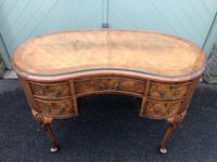 Antique Walnut & Burr Walnut Kidney Shaped Desk (2 of 13) Antique Walnut & Burr Walnut Kidney Shaped Desk (2 of 13)