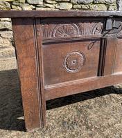 Small 17th Century Devon Oak Coffer (4 of 21) Small 17th Century Devon Oak Coffer (4 of 21)