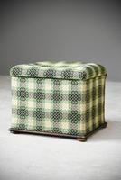Welsh Blanket Ottoman (4 of 12) Welsh Blanket Ottoman (4 of 12)