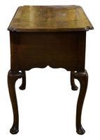 Queen Anne Oak & Walnut Crossbanded Lowboy (4 of 7) Queen Anne Oak & Walnut Crossbanded Lowboy (4 of 7)