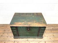 Large Distressed Painted Metal Bound Trunk (2 of 10) Large Distressed Painted Metal Bound Trunk (2 of 10)
