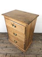 Antique Pine Chest of Drawers on a Plinth Base (11 of 13) Antique Pine Chest of Drawers on a Plinth Base (11 of 13)