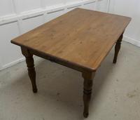Old Farmhouse Pine Table (2 of 8) Old Farmhouse Pine Table (2 of 8)