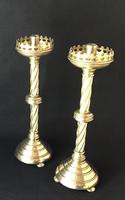 Pair of Gothic Revival Brass Altar Candlesticks (3 of 5) Pair of Gothic Revival Brass Altar Candlesticks (3 of 5)