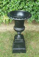 19th Century Victorian Cast Iron Urn on Stand (3 of 4) 19th Century Victorian Cast Iron Urn on Stand (3 of 4)